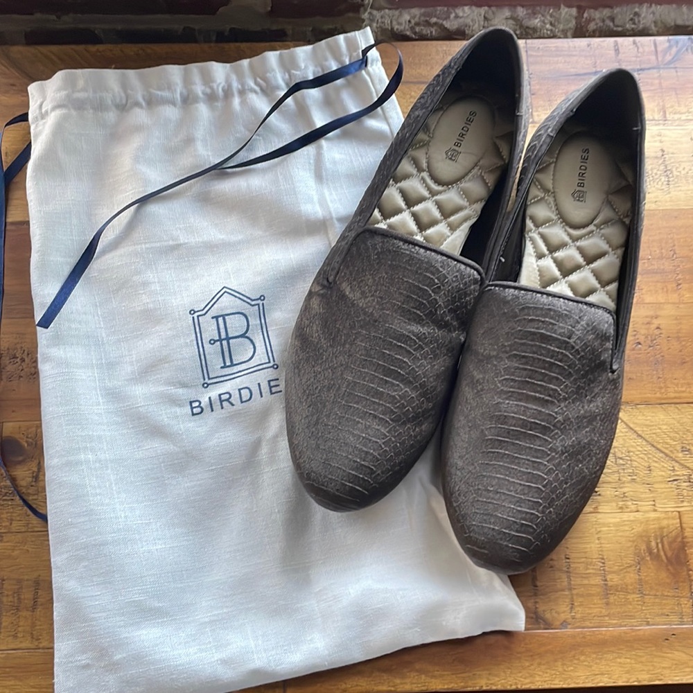 Gray snake print Birdies loafers size 11